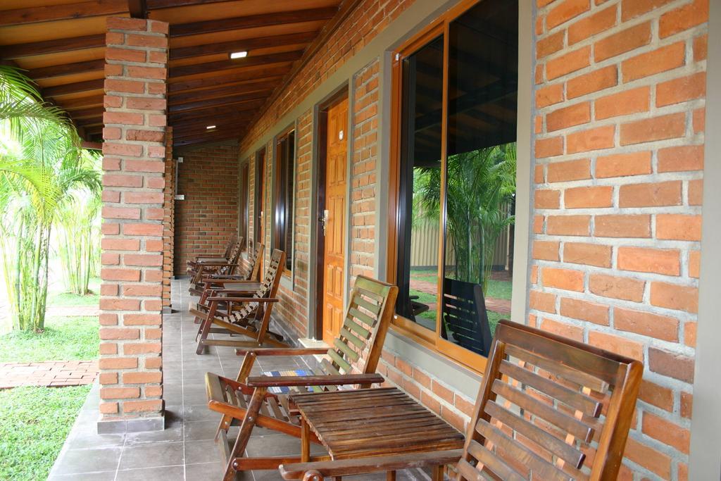 Jkab Park Hotel Тринкомали Экстерьер фото