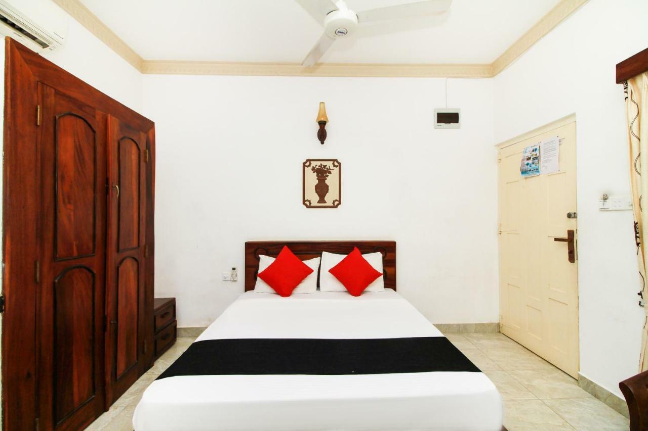 Jkab Park Hotel Тринкомали Экстерьер фото